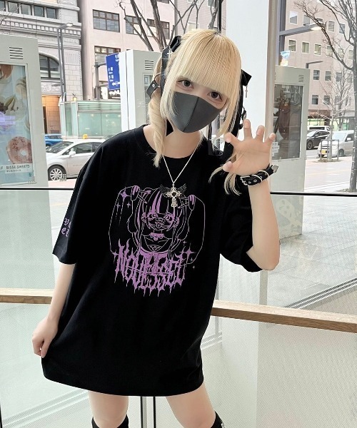 NOVESSEL（ノベセル）の「A'GEM/9 × .kom『NOVESSEL/ノベセル』マスク少女ハーフスリーブカットソー/半袖Tシャツ（Tシャツ/カットソー・レディース・ブラック×パープル/ホワイト×ピンク/ホワイト×ブラック・FREE）」の4枚目の写真
