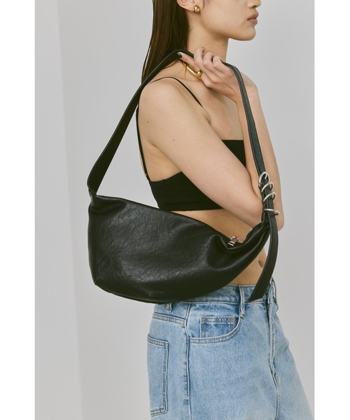 un/neu（アンノイ）の「ムーンメタルリングボディバッグ（ボディバッグ/ウエストポーチ・レディース・ホワイト/ブラック/ブルー・FREE）」の12枚目の写真