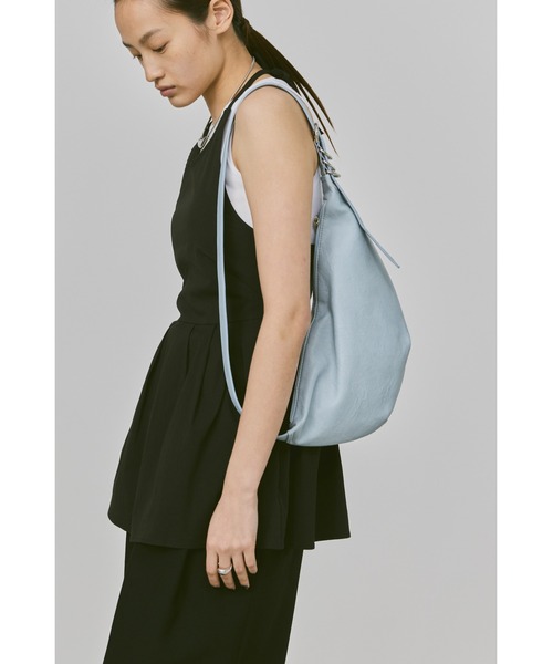 un/neu（アンノイ）の「ムーンメタルリングボディバッグ（ボディバッグ/ウエストポーチ・レディース・ホワイト/ブラック/ブルー・FREE）」の17枚目の写真