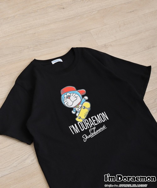 sanrio(サンリオ)の「アイムドラえもん プリント 半袖Tシャツ(Tシャツ/カットソー・メンズ・チャコール/杢グレー/サックスブルー/オフホワイト/ブラック/ホワイト・LL/M/L)」の3枚目の写真