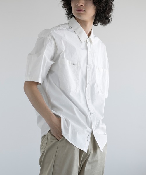 aimoha(アイモハ)の「aimoha men ESSENTIAL ELEGANCE SHORT-SLEEVE SHIRT (SS)(シャツ/ブラウス・メンズ・ブラック/カーキ/ホワイト・MEDIUM/LARGE/X-LARGE/XX-LARGE)」の7枚目の写真