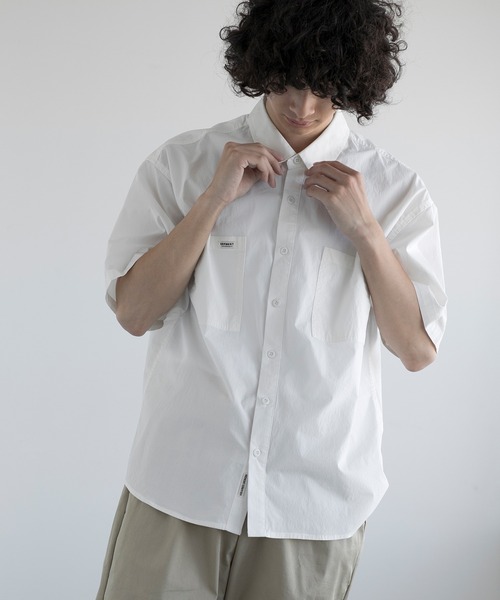 aimoha(アイモハ)の「aimoha men ESSENTIAL ELEGANCE SHORT-SLEEVE SHIRT (SS)(シャツ/ブラウス・メンズ・ブラック/カーキ/ホワイト・MEDIUM/LARGE/X-LARGE/XX-LARGE)」の8枚目の写真