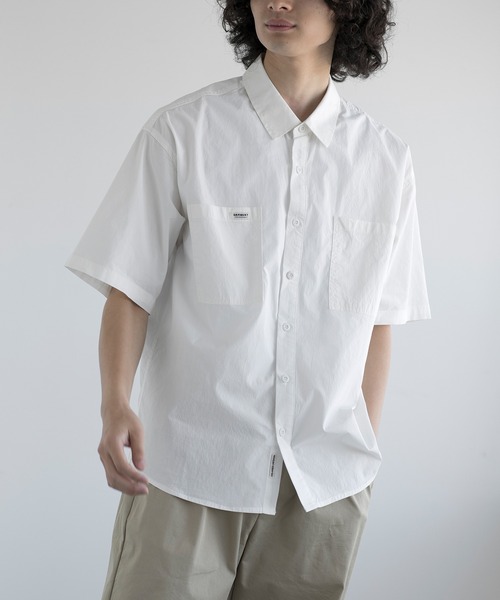 aimoha(アイモハ)の「aimoha men ESSENTIAL ELEGANCE SHORT-SLEEVE SHIRT (SS)(シャツ/ブラウス・メンズ・ブラック/カーキ/ホワイト・MEDIUM/LARGE/X-LARGE/XX-LARGE)」の10枚目の写真
