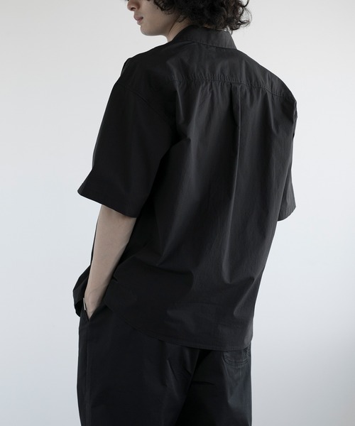 aimoha(アイモハ)の「aimoha men ESSENTIAL ELEGANCE SHORT-SLEEVE SHIRT (SS)(シャツ/ブラウス・メンズ・ブラック/カーキ/ホワイト・MEDIUM/LARGE/X-LARGE/XX-LARGE)」の11枚目の写真