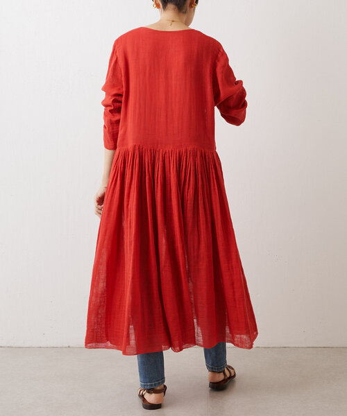 BEARDSLEY（ビアズリー）の「カヤギャザーワンピース