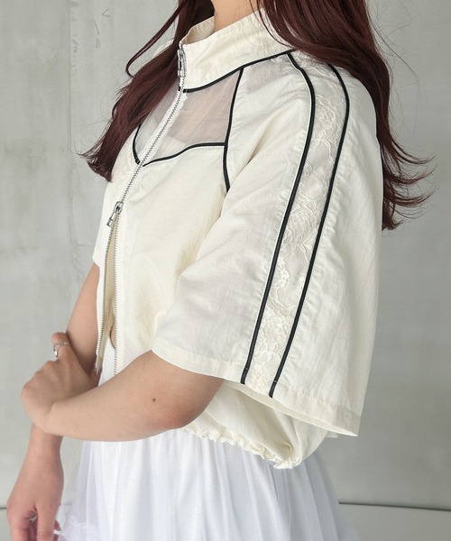 Heather（ヘザー）の「パイピングレースブルゾン（半袖）　129906（ブルゾン・レディース・アイボリー/ブラック・FREE）」の4枚目の写真