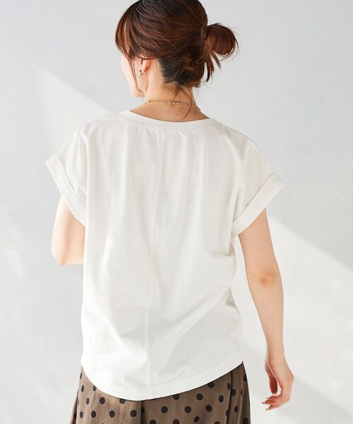 le.coeur blanc（ルクールブラン）の「ロールアップスリーブTシャツ（Tシャツ/カットソー・レディース・サックスブルー/オフホワイト/ピンク/ホワイト系その他/ダークグレー・38）」の17枚目の写真