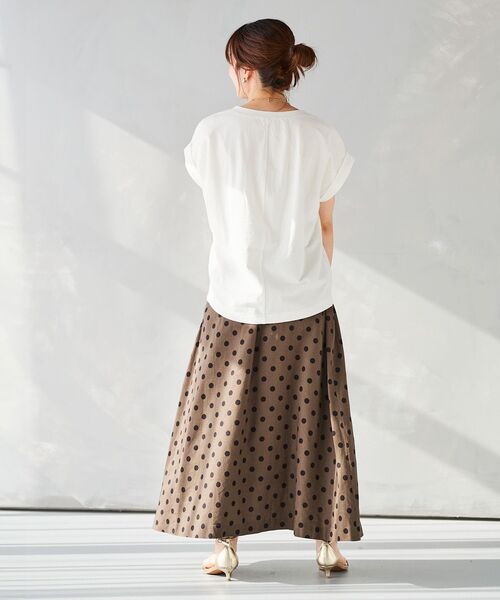 le.coeur blanc（ルクールブラン）の「ロールアップスリーブTシャツ（Tシャツ/カットソー・レディース・サックスブルー/オフホワイト/ピンク/ホワイト系その他/ダークグレー・38）」の20枚目の写真