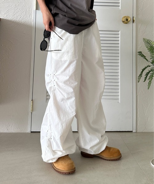 sedacle(セダクル)の「スタッズサイドタックナイロンパンツ【SETUP着用可能】(その他パンツ・メンズ・グレー/オフホワイト/ブラック・SMALL/MEDIUM/LARGE)」の5枚目の写真