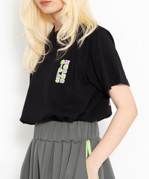 PUNYUS(プニュズ)の「わたしたちJAPAN girls Tシャツ(Tシャツ/カットソー・レディース・ホワイト/ブラック/ライトパープル・1/2/4/3)」の6枚目の写真