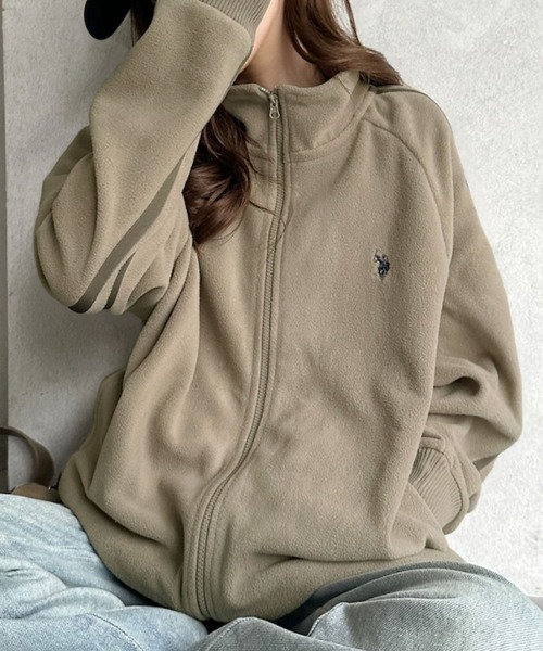 U.S. POLO ASSN.(ユーエスポロアッスン)の「Ada. / U.S. POLO ASSN.ユーエスポロアッスン ラインデザインフリーストラックジャケット(ブルゾン・レディース・ブラック/ベージュ/ネイビー/グレー/カーキ/アイボリー・M/L/S)」の6枚目の写真