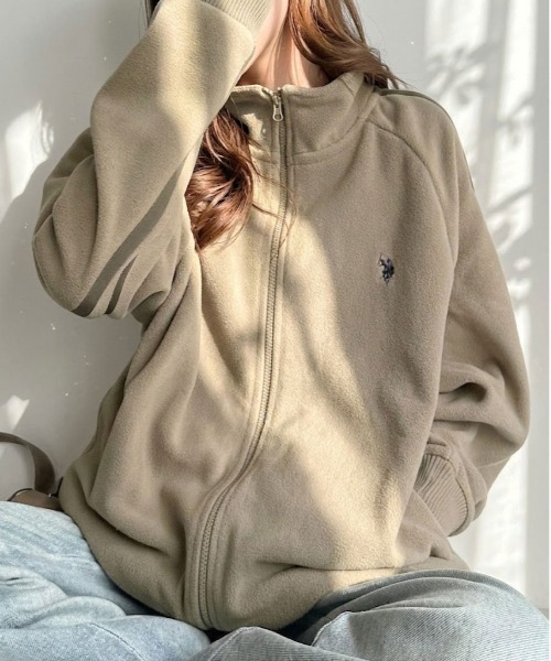 U.S. POLO ASSN.（ユーエスポロアッスン）の「Ada. / U.S. POLO ASSN.ユーエスポロアッスン ラインデザインフリーストラックジャケット（ブルゾン・レディース・ブラック/ベージュ/ネイビー/グレー/カーキ/アイボリー・M/L/S）」の6枚目の写真