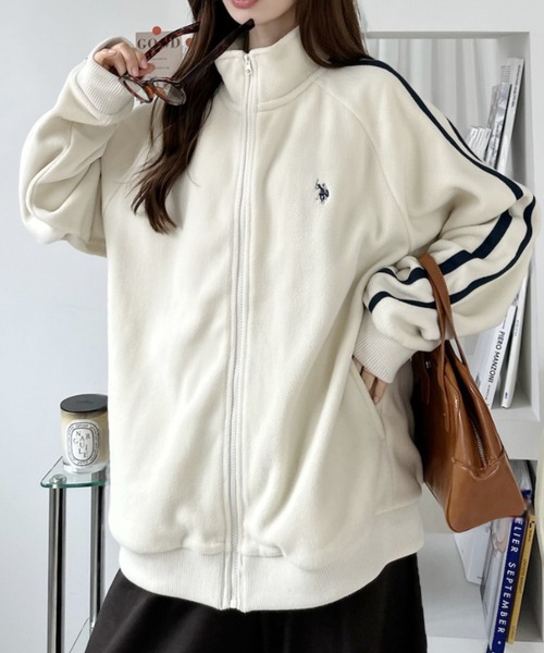 U.S. POLO ASSN.(ユーエスポロアッスン)の「Ada. / U.S. POLO ASSN.ユーエスポロアッスン ラインデザインフリーストラックジャケット(ブルゾン・レディース・ブラック/ベージュ/ネイビー/グレー/カーキ/アイボリー/レッド・M/L/S)」の12枚目の写真