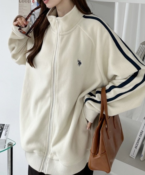 U.S. POLO ASSN.(ユーエスポロアッスン)の「Ada. / U.S. POLO ASSN.ユーエスポロアッスン ラインデザインフリーストラックジャケット(ブルゾン・レディース・ブラック/ベージュ/ネイビー/グレー/カーキ/アイボリー/レッド・M/L/S)」の8枚目の写真