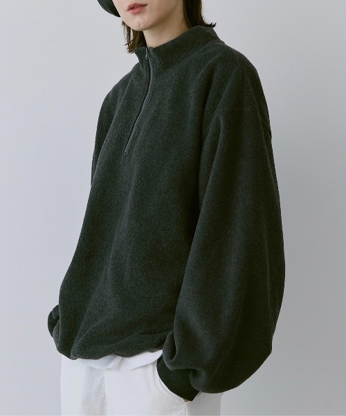 flaner(フラネ)の「Loose half zip fleece / ルーズハーフジップフリース(スウェット・レディース・アイボリー/チャコールグレー・LARGE/MEDIUM)」の2枚目の写真