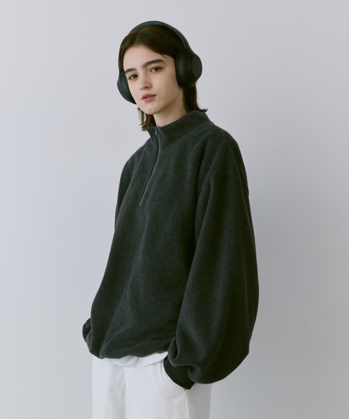 flaner(フラネ)の「Loose half zip fleece / ルーズハーフジップフリース(スウェット・レディース・アイボリー/チャコールグレー・LARGE/MEDIUM)」の9枚目の写真
