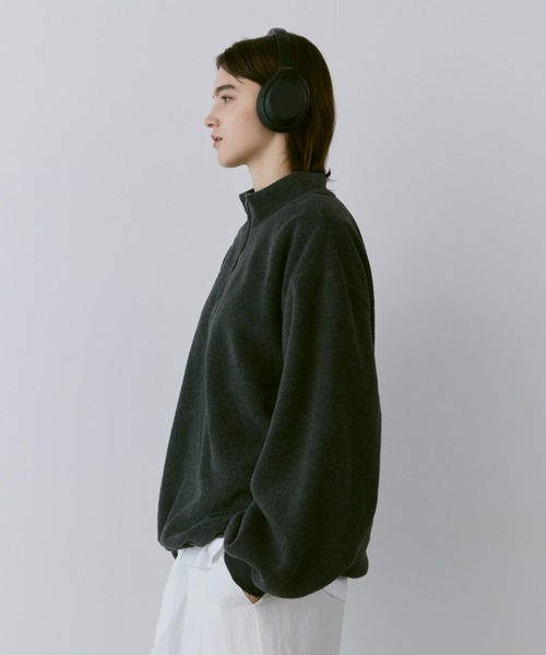 flaner(フラネ)の「Loose half zip fleece / ルーズハーフジップフリース(スウェット・レディース・アイボリー/チャコールグレー・LARGE/MEDIUM)」の10枚目の写真
