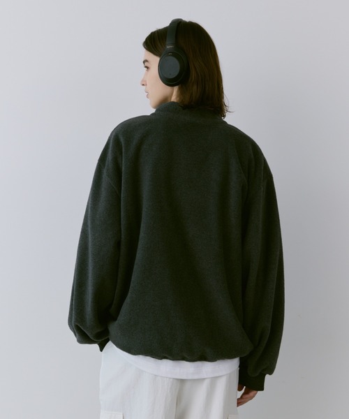 flaner(フラネ)の「Loose half zip fleece / ルーズハーフジップフリース(スウェット・レディース・アイボリー/チャコールグレー・LARGE/MEDIUM)」の11枚目の写真