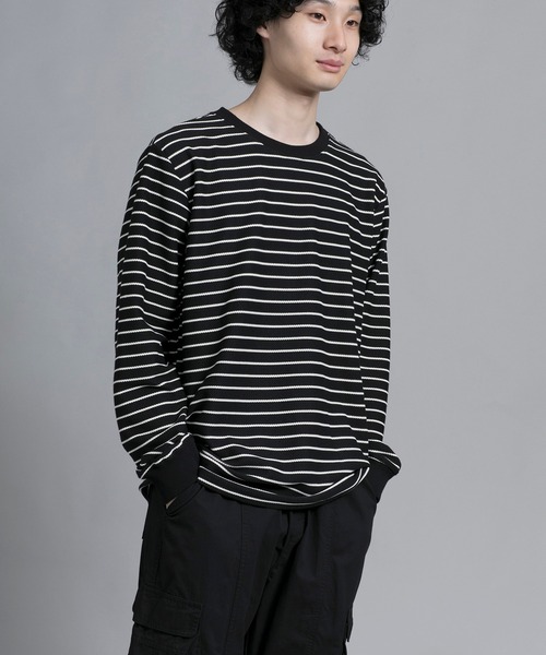 aimoha(アイモハ)の「aimoha men Timeless Striped Crewneck Sweater(スウェット・メンズ・ブラック/オフホワイト/ブルー・MEDIUM/LARGE/X-LARGE/XX-LARGE/XXX-LARGE)」の3枚目の写真