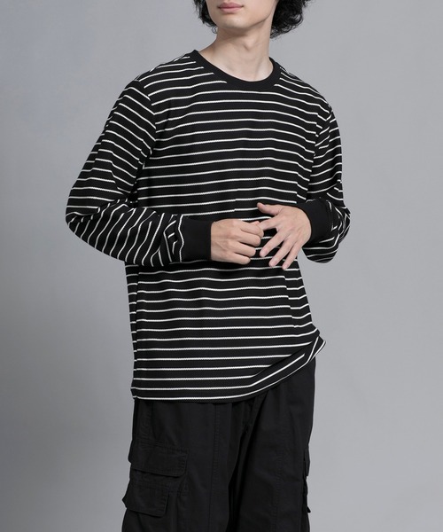 aimoha(アイモハ)の「aimoha men Timeless Striped Crewneck Sweater(スウェット・メンズ・ブラック/オフホワイト/ブルー・MEDIUM/LARGE/X-LARGE/XX-LARGE/XXX-LARGE)」の9枚目の写真
