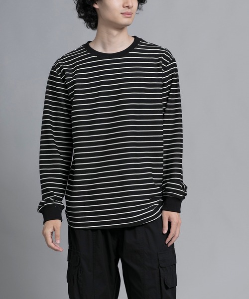 aimoha(アイモハ)の「aimoha men Timeless Striped Crewneck Sweater(スウェット・メンズ・ブラック/オフホワイト/ブルー・MEDIUM/LARGE/X-LARGE/XX-LARGE/XXX-LARGE)」の11枚目の写真