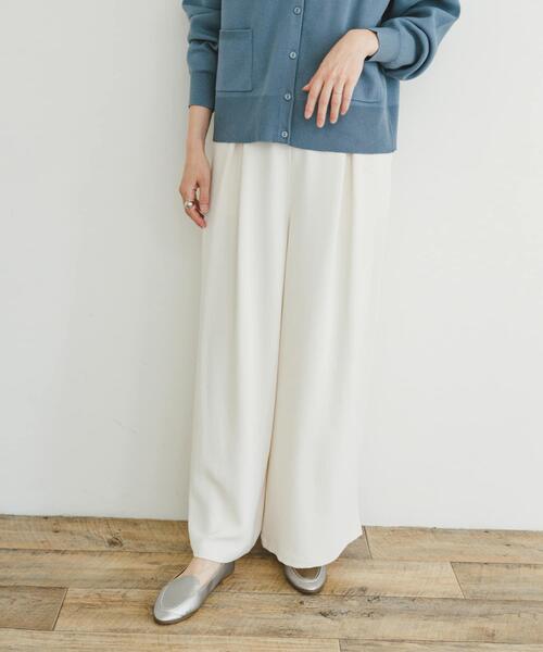 ITEMS URBANRESEARCH（アイテムズ アーバンリサーチ）の「タックワイドイージーパンツ（その他パンツ・レディース・ブラウン/オフホワイト/ブラック・FREE）」の5枚目の写真