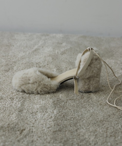 TITTY&CO.（ティティーアンドコー）の「フェイクファーバレエシューズ（バレエシューズ・レディース・ラベンダー/ブラック/アイボリー・MEDIUM/LARGE）」の14枚目の写真