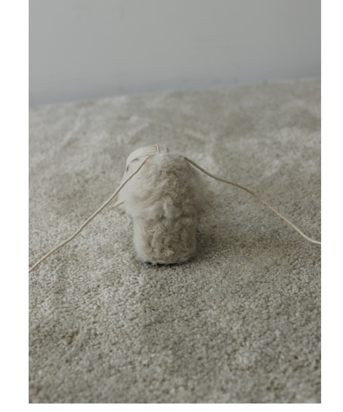 TITTY&CO.（ティティーアンドコー）の「フェイクファーバレエシューズ（バレエシューズ・レディース・ラベンダー/ブラック/アイボリー・MEDIUM/LARGE）」の16枚目の写真