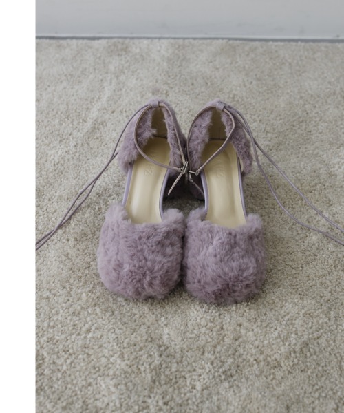 TITTY&CO.（ティティーアンドコー）の「フェイクファーバレエシューズ（バレエシューズ・レディース・ラベンダー/ブラック/アイボリー・MEDIUM/LARGE）」の4枚目の写真
