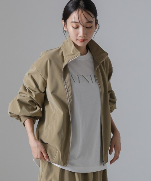 NANO universe（ナノユニバース）の「ピーチフェイクレザースタンドカラーブルゾン(セットアップ可)（ブルゾン・レディース・ブラック/ベージュ/モカ・FREE）」の3枚目の写真