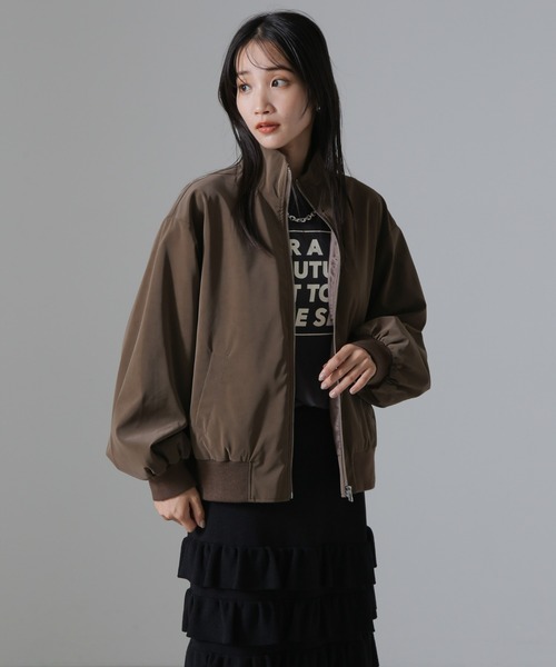 NANO universe（ナノユニバース）の「ピーチフェイクレザースタンドカラーブルゾン(セットアップ可)（ブルゾン・レディース・ブラック/ベージュ/モカ・FREE）」の2枚目の写真