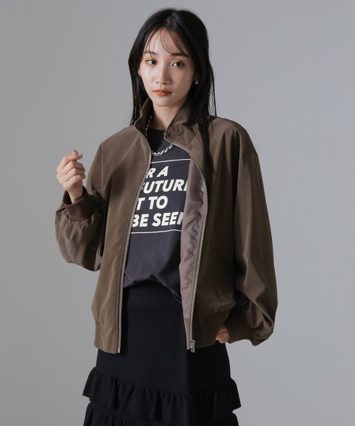 NANO universe（ナノユニバース）の「ピーチフェイクレザースタンドカラーブルゾン(セットアップ可)（ブルゾン・レディース・ブラック/ベージュ/モカ・FREE）」の11枚目の写真