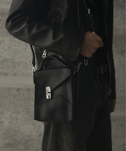 Burner(バーナー)の「【OKUOKU 0909】 スクエア ショルダーバッグ oku-bag-713039943817-30 N【RBTS】(ショルダーバッグ・メンズ・ブラック・FREE)」の1枚目の写真