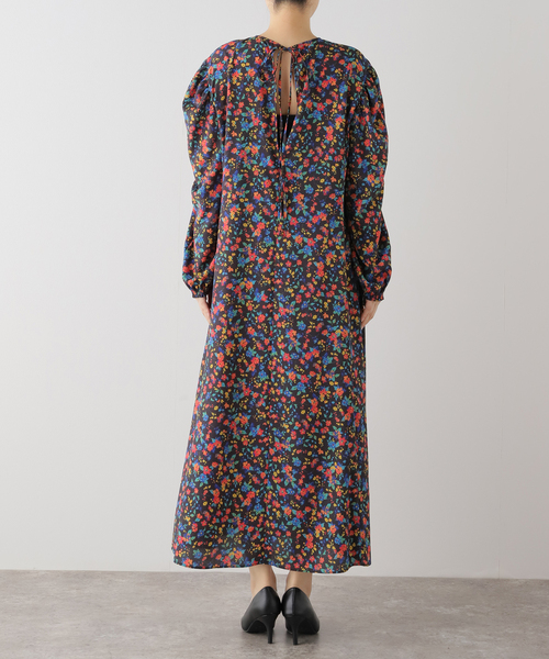 journal standard L'essage（ジャーナルスタンダードレサージュ）の「アンティークフラワーノーカラーワンピース（ワンピース・レディース・ブラック・FREE）」の7枚目の写真