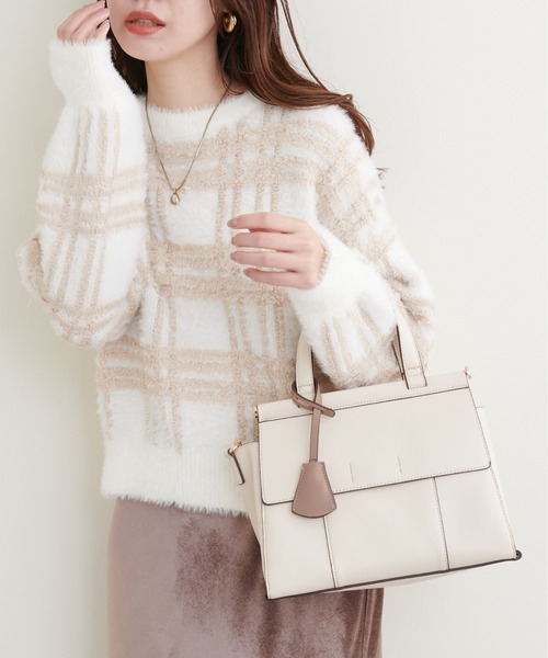 natural couture(ナチュラルクチュール)の「ダブルフラップ2WAYハンドバッグ(ショルダーバッグ・レディース・ブラック/アイボリー/モカ/レッド・FREE)」の10枚目の写真