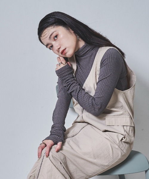tarin arin(タリンアリン)の「【150㎝前後の小柄さんサイズ】シャーリングハイネックリブトップス(Tシャツ/カットソー・レディース・チャコールグレー/ピンク・S/M)」の1枚目の写真