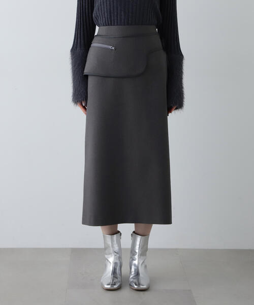 N.(N. Natural Beauty Basic)(エヌエヌナチュラルビューティーベーシック)の「◆ポケットベルト付きIラインスカート(スカート・レディース・ベージュ/チャコールグレー・SMALL/MEDIUM)」の7枚目の写真