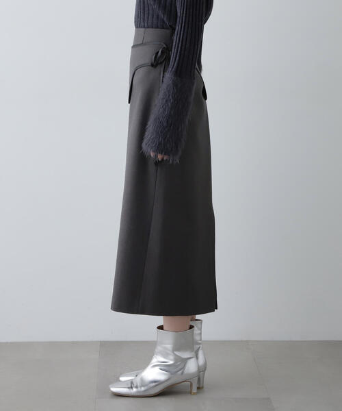 N.(N. Natural Beauty Basic)(エヌエヌナチュラルビューティーベーシック)の「◆ポケットベルト付きIラインスカート(スカート・レディース・ベージュ/チャコールグレー・SMALL/MEDIUM)」の8枚目の写真