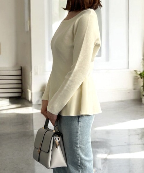 Julia Boutique(ジュリアブティック)の「美くびれ ペプラムニットトップス(ニット/セーター・レディース・ネイビー/モカ/チャコール/ピンク/ボルドー/ブラック/アイボリー/グレー・ONE)」の12枚目の写真