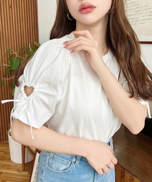 moment+（モーメントプラス）の「袖ハートホールリボン半袖Tシャツ（Tシャツ/カットソー・レディース・ブラック/オフホワイト・M/L）」の6枚目の写真