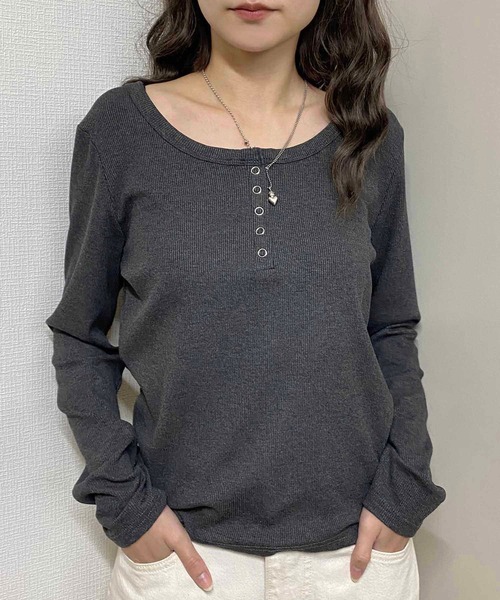 NANEA(ナネア)の「ラウンドネックフロントボタントップス(Tシャツ/カットソー・レディース・チャコールグレー/グレー/ホワイト/ブラック・LARGE/MEDIUM/X-LARGE)」の19枚目の写真