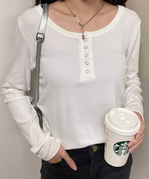 NANEA(ナネア)の「ラウンドネックフロントボタントップス(Tシャツ/カットソー・レディース・チャコールグレー/グレー/ホワイト/ブラック・LARGE/MEDIUM/X-LARGE)」の10枚目の写真