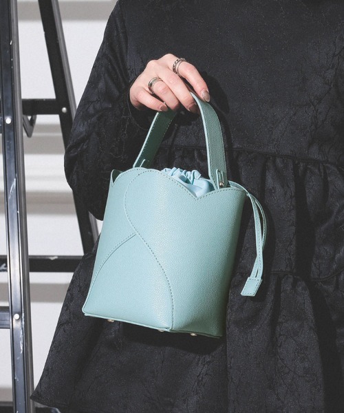 DONOBAN(ドノバン)の「ハートカットバッグ(トートバッグ・レディース・シルバー/ブルー/ライトピンク/ブラック/ワイン・ONE)」の8枚目の写真