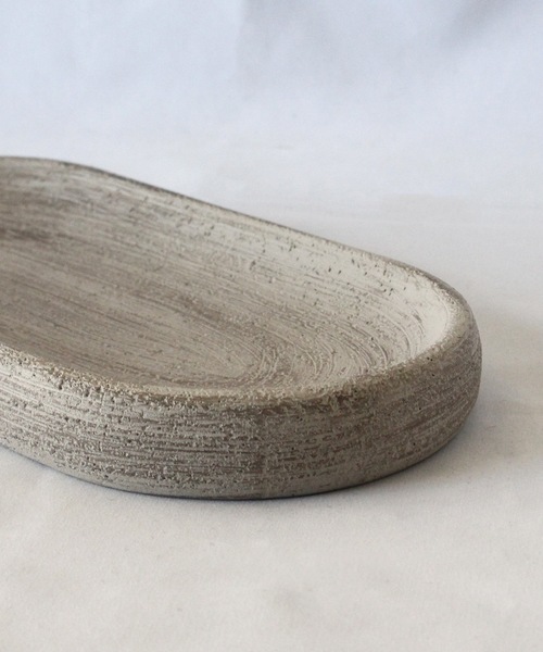 a.depeche(アデペシュ)の「【a.depeche/アデペシュ】小物トレイ eclat tray clay(インテリア雑貨・レディース・グレー・FREE)」の3枚目の写真