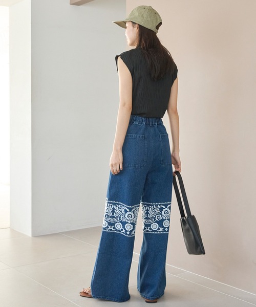 LAVEANGE（ラビアンジェ）の「刺繍ワイドデニムパンツ（デニムパンツ・レディース・ネイビー/ブラック・M/LL/3L/4L）」の22枚目の写真