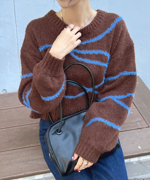 Futier land（フューティアランド）の「配色線柄ショート丈ニットプルオーバー（ニット/セーター・レディース・ブラウン/ライトグレー・FREE）」の3枚目の写真