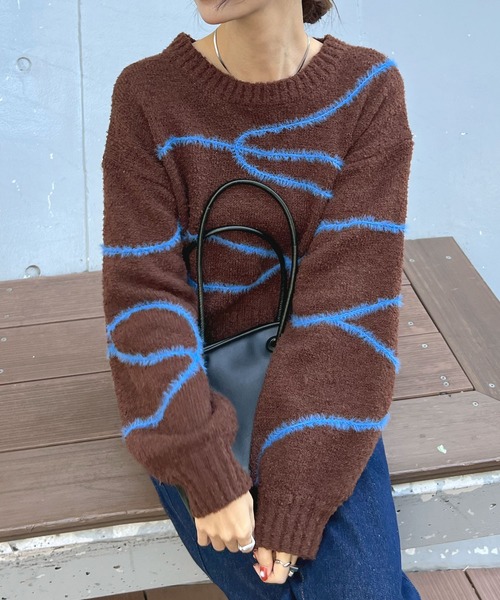 Futier land（フューティアランド）の「配色線柄ショート丈ニットプルオーバー（ニット/セーター・レディース・ブラウン/ライトグレー・FREE）」の4枚目の写真