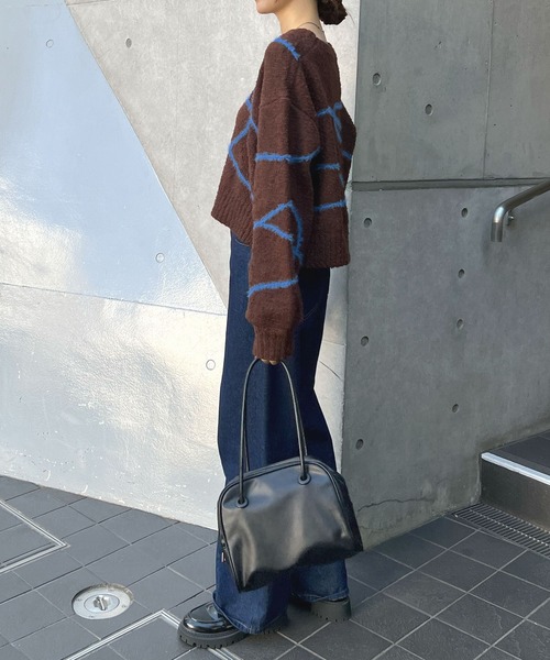 Futier land（フューティアランド）の「配色線柄ショート丈ニットプルオーバー（ニット/セーター・レディース・ブラウン/ライトグレー・FREE）」の16枚目の写真