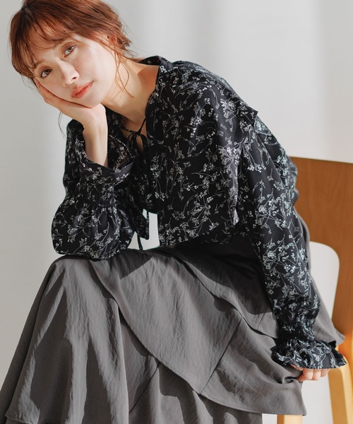 ケープライク花柄ブラウス 288688（シャツ/ブラウス）｜mysty woman（ミスティウーマン）