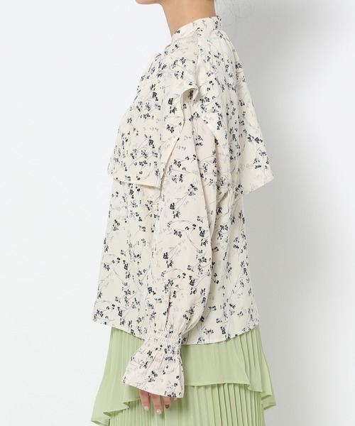 専用ページです。 mysty woman ブラウス シャツ ケープライク花柄ブラウス 288688
